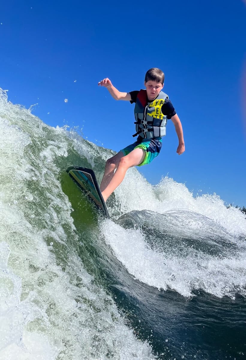 Wakesurfing, Lake Cascade